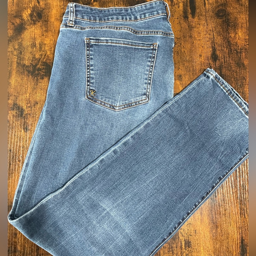 Kut from the Kloth Boyfriend jeans size 16